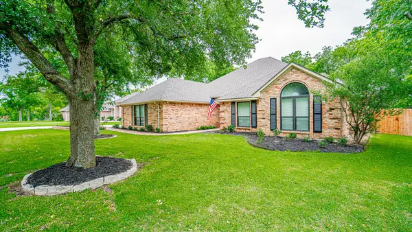 8902 Pleasant Hill Drive, Granbury, TX 76049