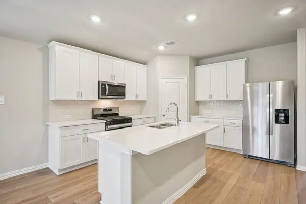2105 Rannoch Street, Sherman, TX 75092