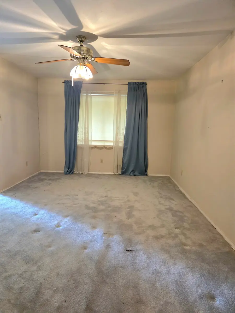 10711 Clearbrook Lane, Dallas, TX 75218 - #2