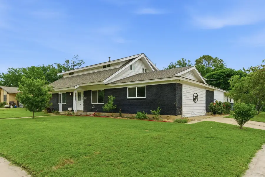 1900 Charleston Drive, Bedford, TX 76022 - #2