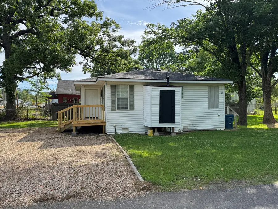 231 W Daugherty Avenue, Shreveport, LA 71107 - #2