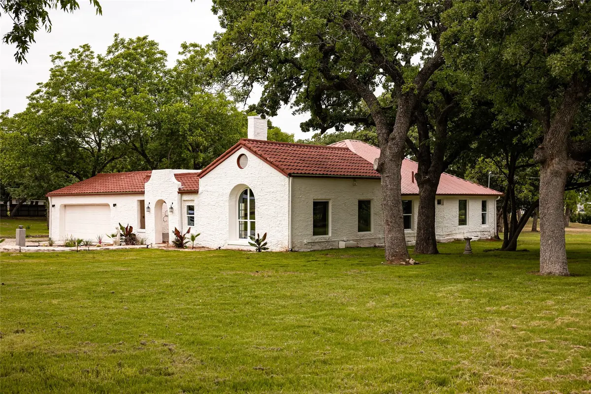 1319 East Fm 4, Cleburne, TX 76031 - #1