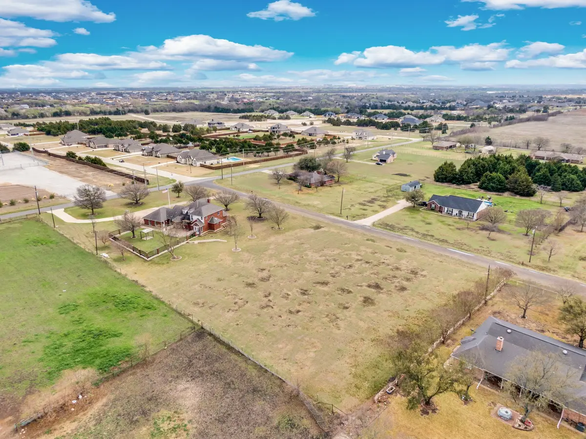 000 Champion Road, Midlothian, TX 76065 - #1