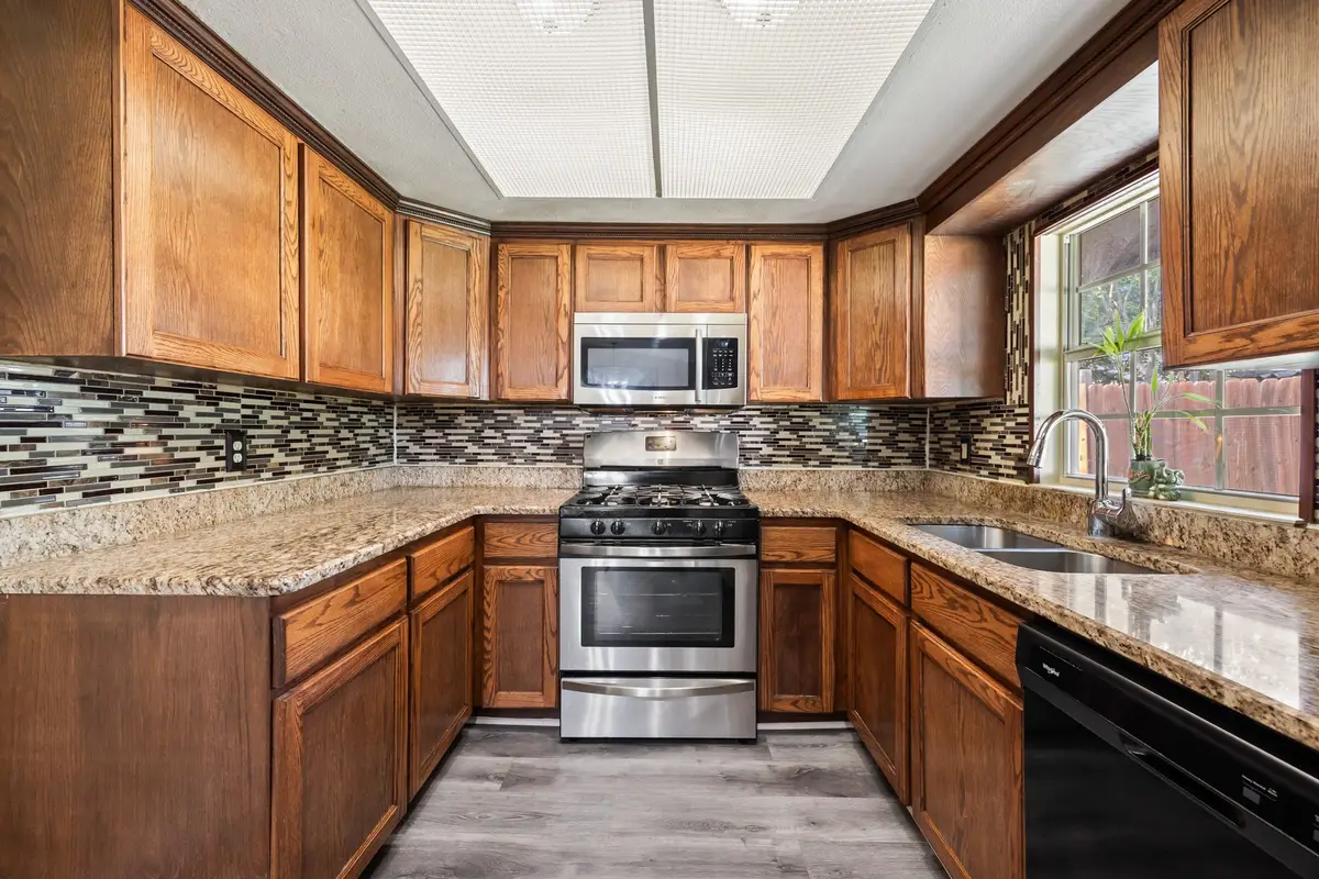 109 Ridgeway Circle, Lewisville, TX 75067 - #1
