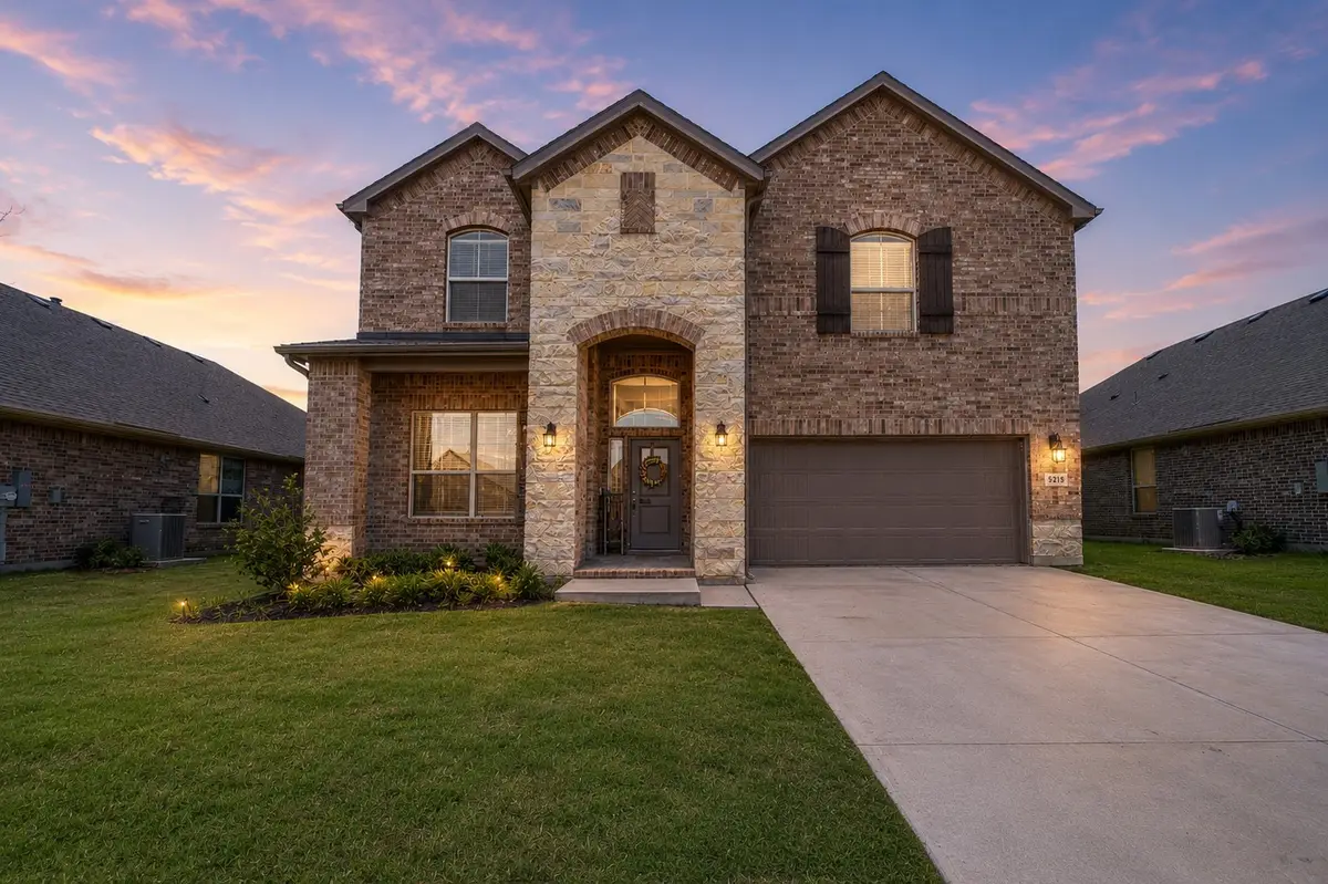 5225 Mountain View Drive, Krum, TX 76249 - #1
