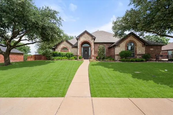 609 Clinton Street, Ovilla, TX 75154