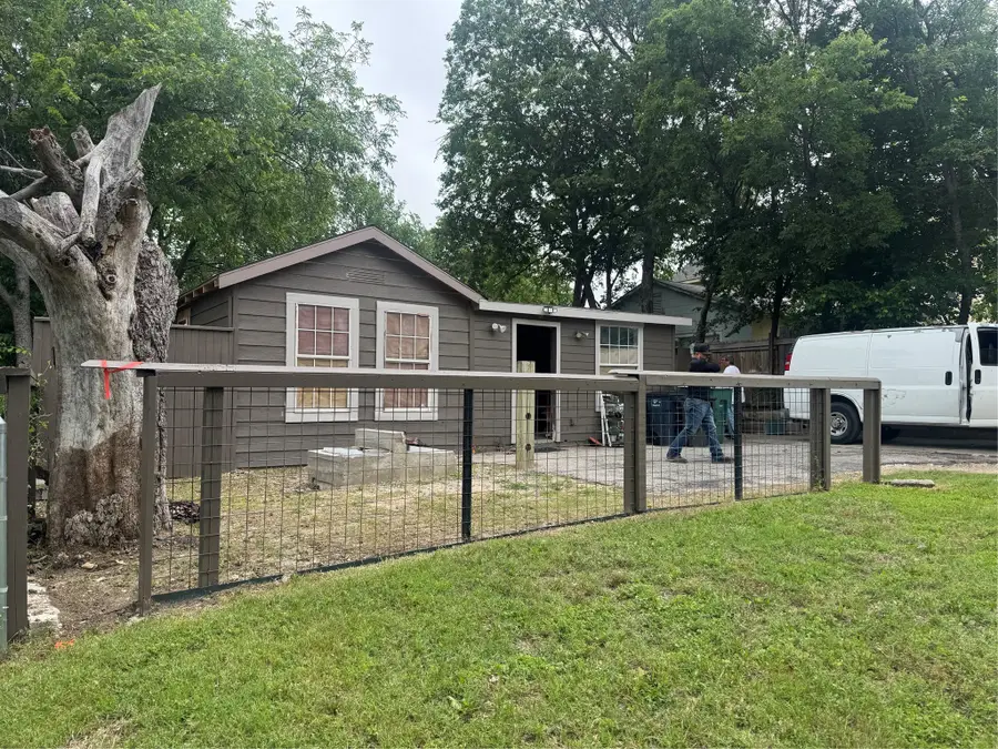 2806 NW Loraine Street, Fort Worth, TX 76106 - #2