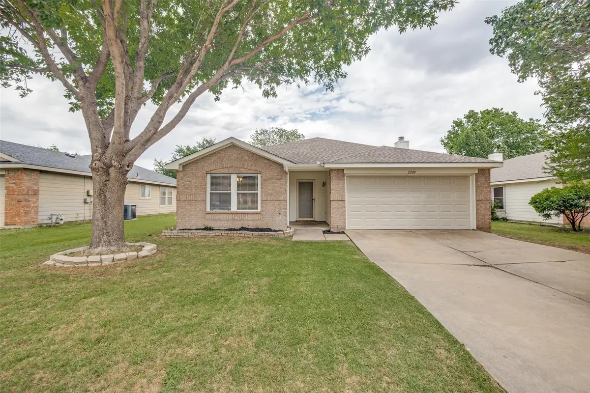 2208 Lookout Lane, Denton, TX 76207 - #1