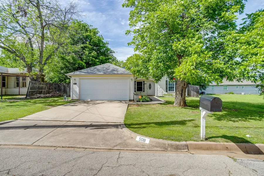 508 5th Street Nw, Mineral Wells, TX 76067 - #2