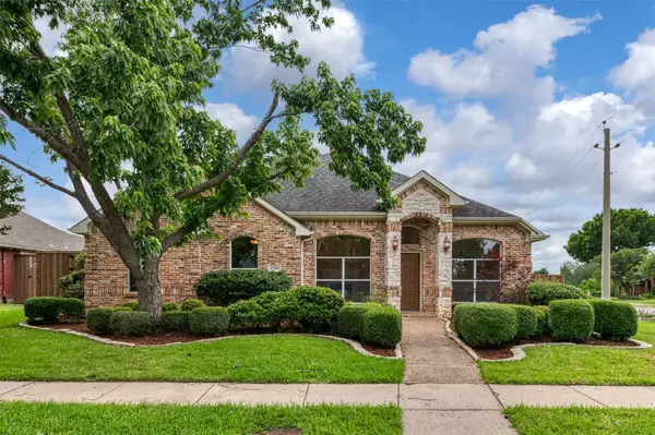 4200 Mesa Drive, Carrollton, TX 75010