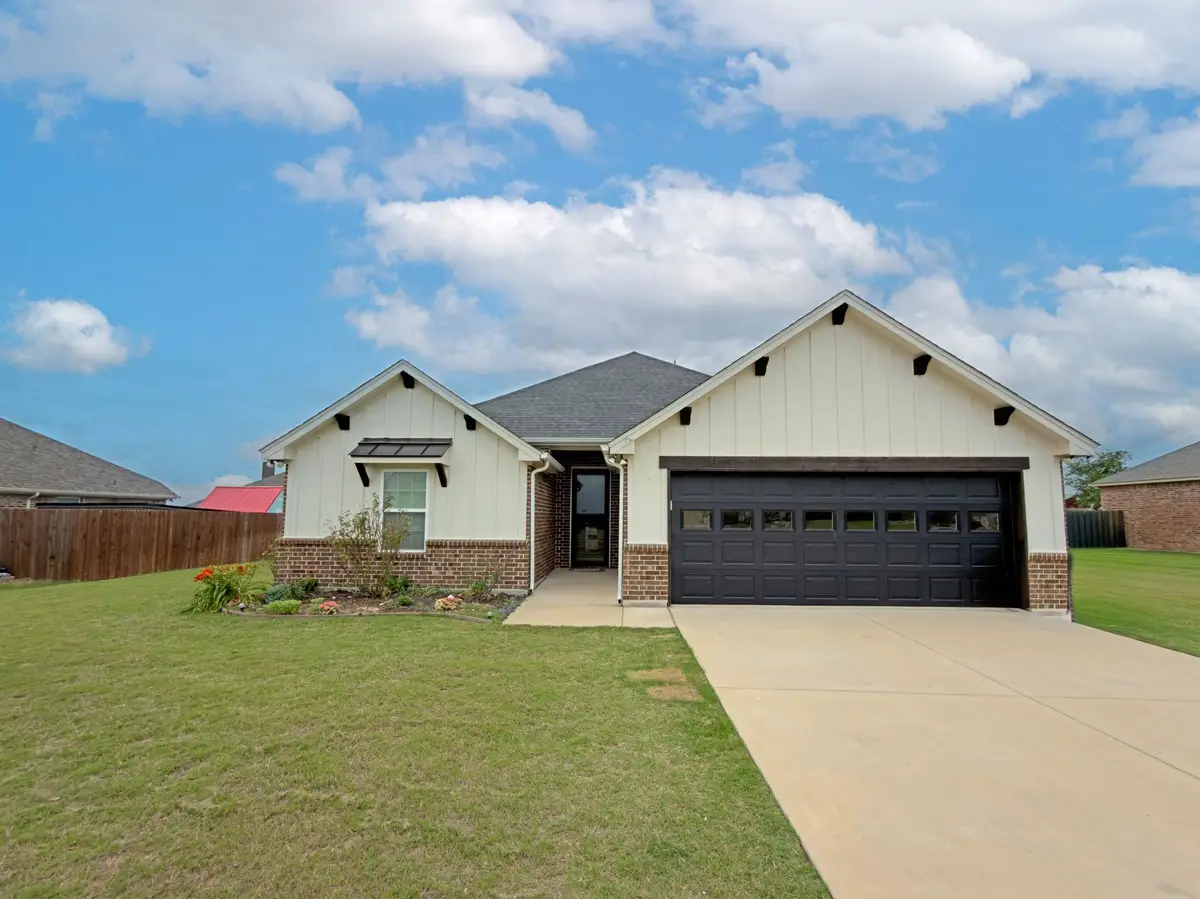 3022 Meandering Way, Granbury, TX 76049 - #1