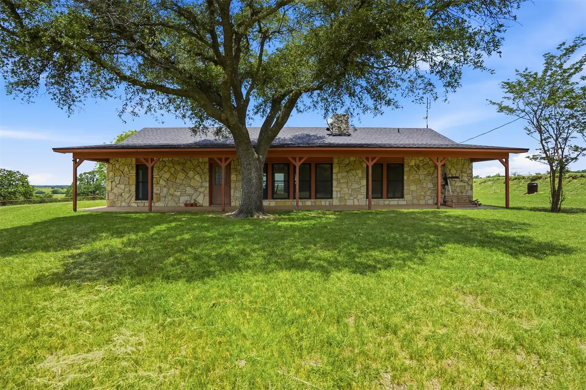 573 County Road 3592, Paradise, TX 76073 - #1