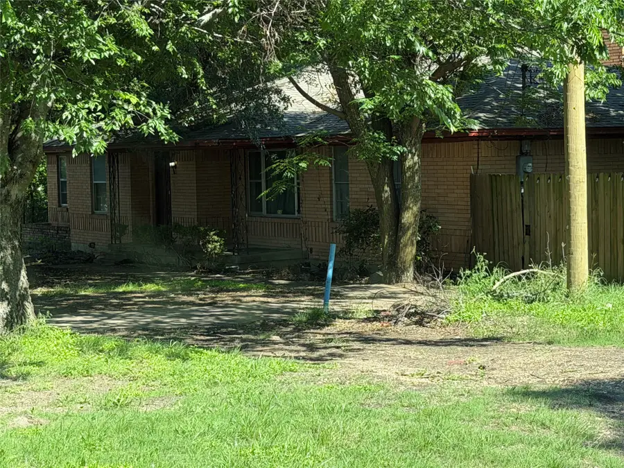 210 W Bear Creek Road, Glenn Heights, TX 75154 - #2