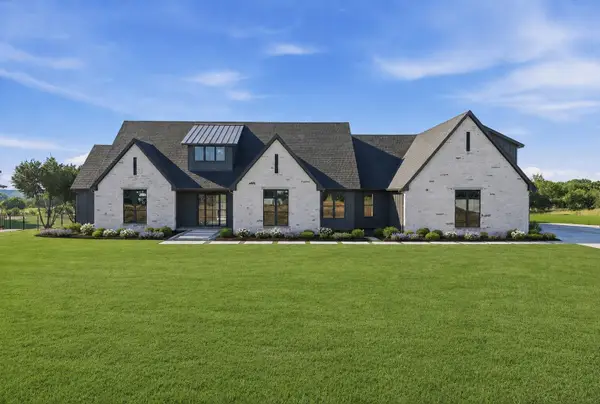 3305 Rio Grande Circle, Cresson, TX 76035