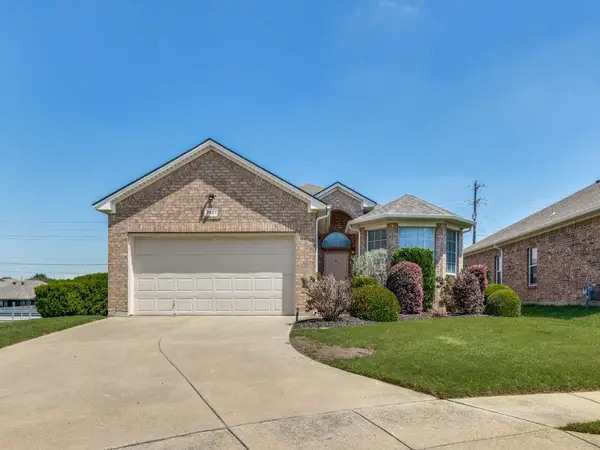 3801 Old Richwood Lane, Fort Worth, TX 76244