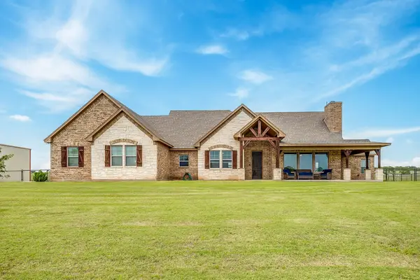 770 County Road 1346, Chico, TX 76431