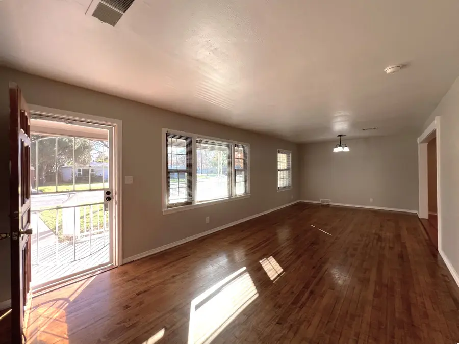5716 N Wells Circle, Westworth Village, TX 76114 - #2