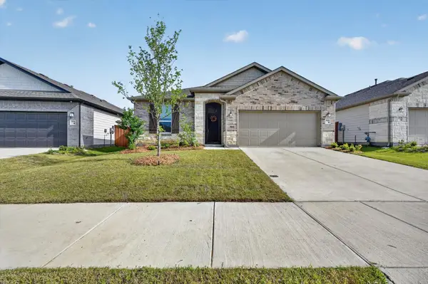 3925 Belleview Place, Crandall, TX 75114