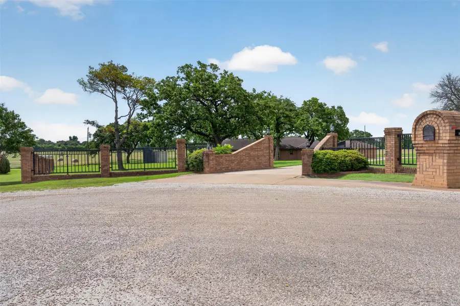 5309 Burleson Oaks Drive, Burleson, TX 76028 - #3