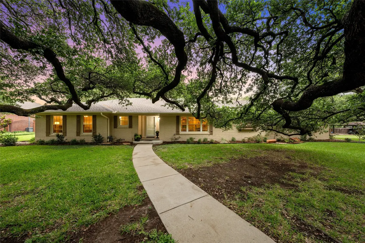 4901 Meadow Wood Drive, Waco, TX 76710 - #1