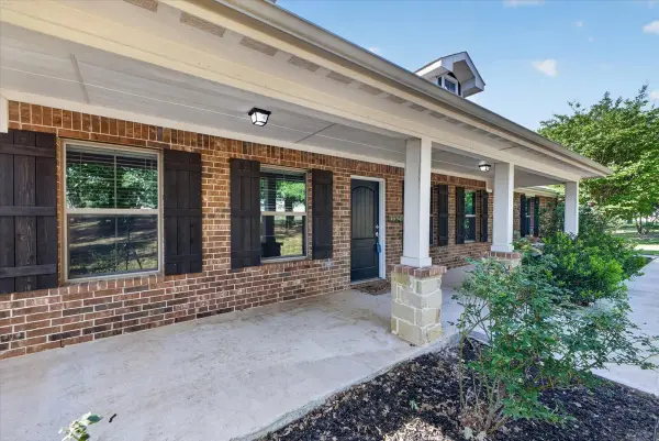 108 La Arroya Drive, Weatherford, TX 76088