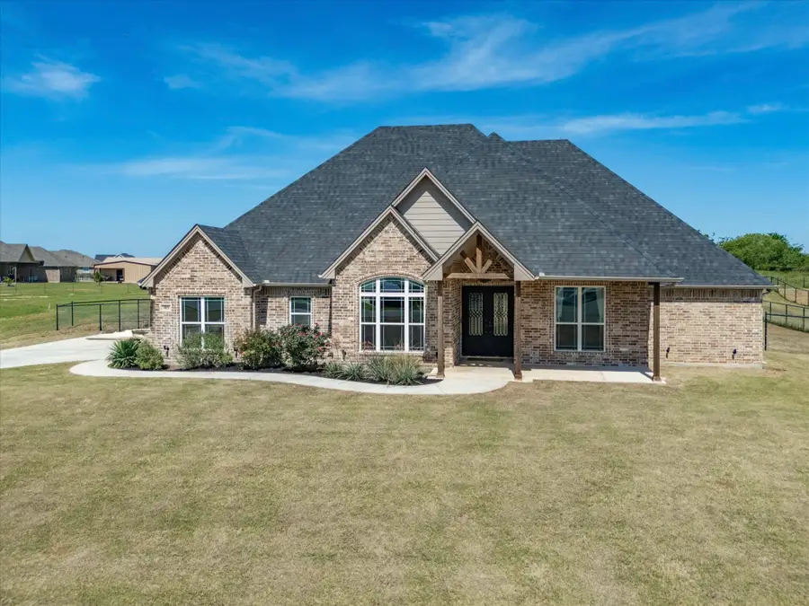 105 Carls Court, Boyd, TX 76023 - #2