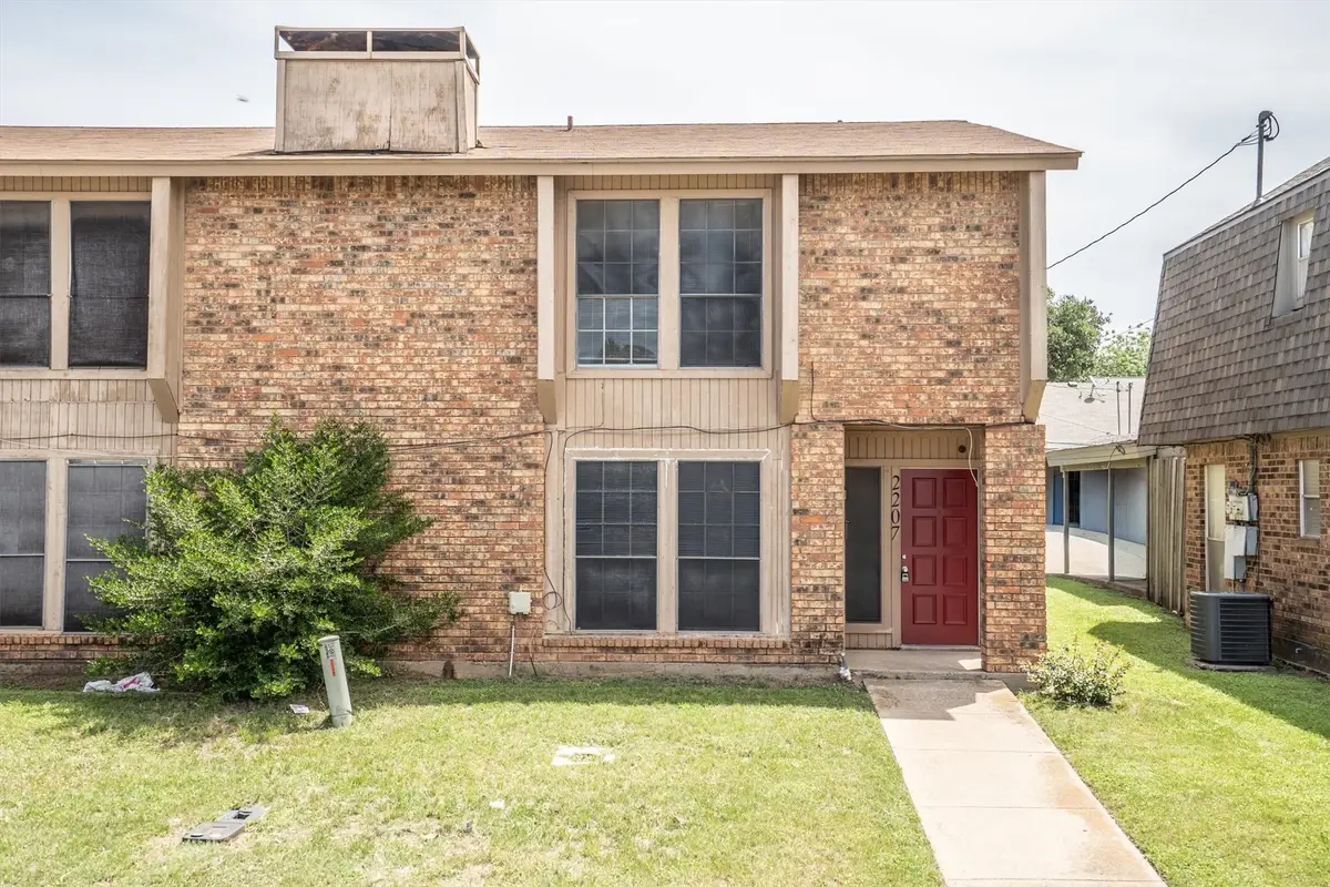2205 Chase Court #2, Dalworthington Gardens, TX 76013 - #1