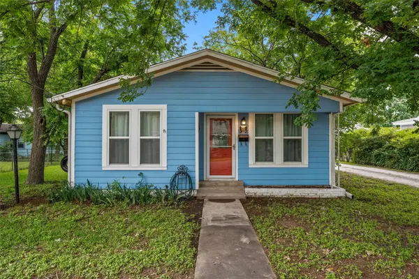 505 W Columbus Street, West, TX 76691