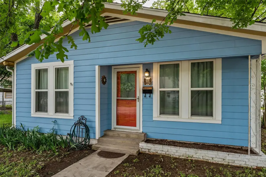 505 W Columbus Street, West, TX 76691 - #3
