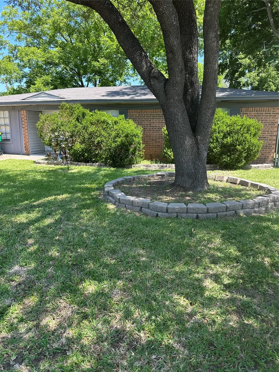602 W Karnes, Robinson, TX 76706 - #3