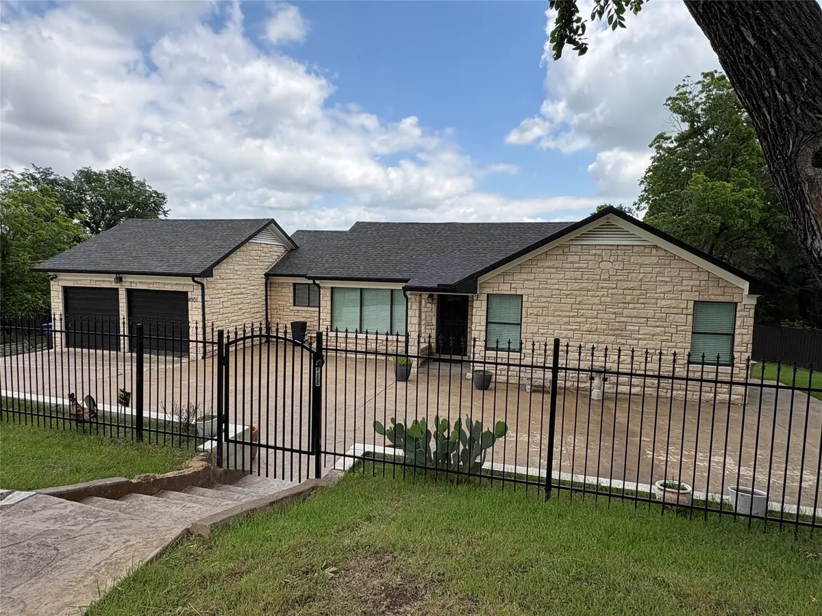 4901 Circle Ridge Drive, Fort Worth, TX 76114 - #1