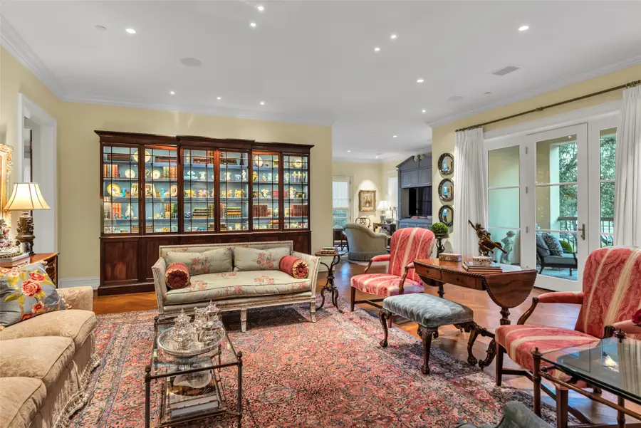 8511 Edgemere Road #201, Dallas, TX 75225 - #2