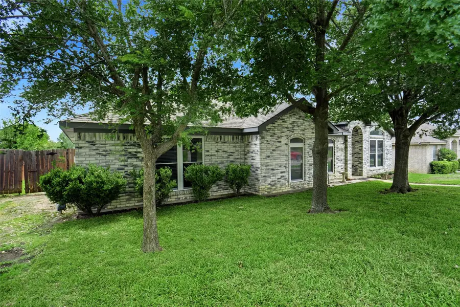 423 Fall Cedar Drive, Fort Worth, TX 76108 - #3