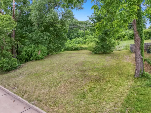 5101 Edgewater Drive, Rowlett, TX 75088