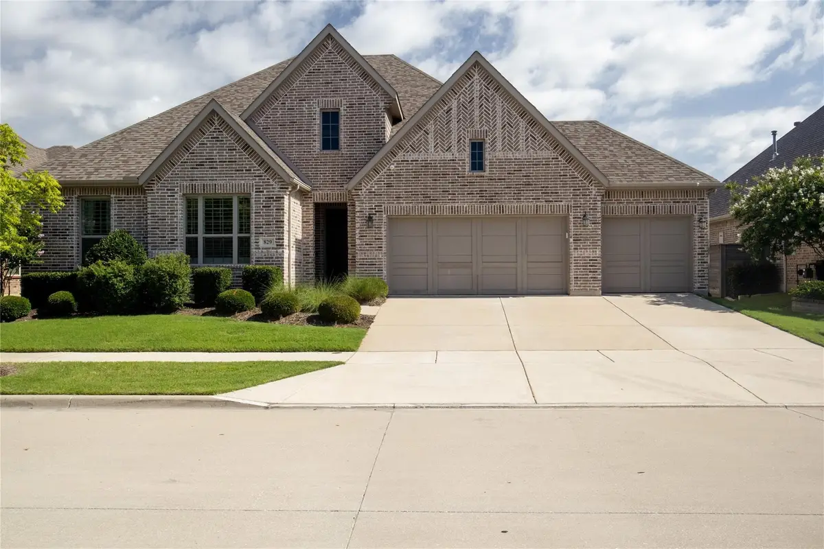 829 Boardwalk Way, Little Elm, TX 76227 - #1