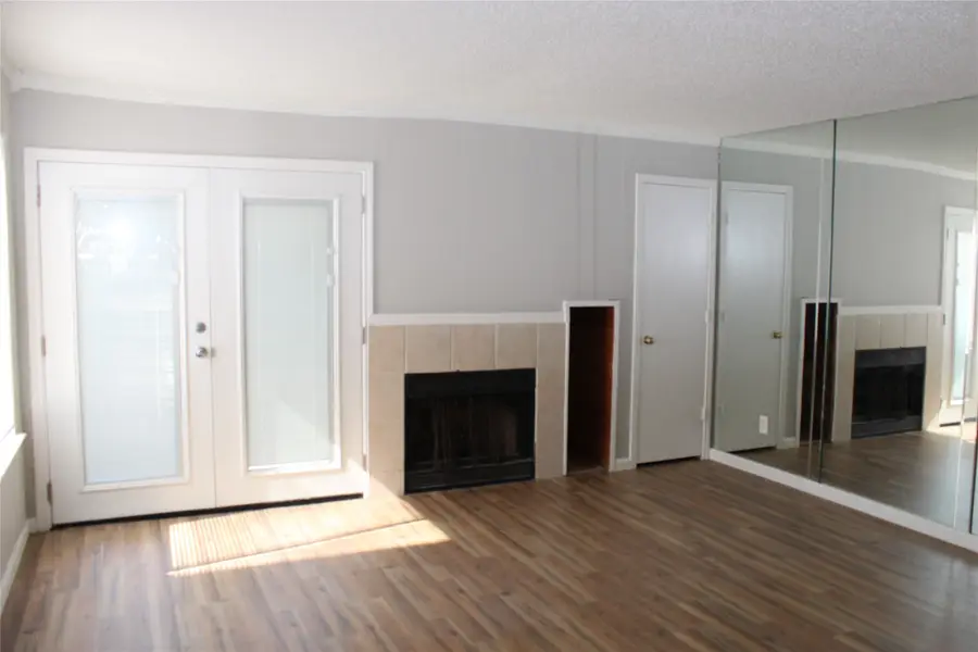 2300 Bamboo Drive #N114, Arlington, TX 76006 - #3
