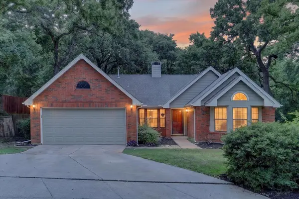 1225 Circle View Court, Grapevine, TX 76051