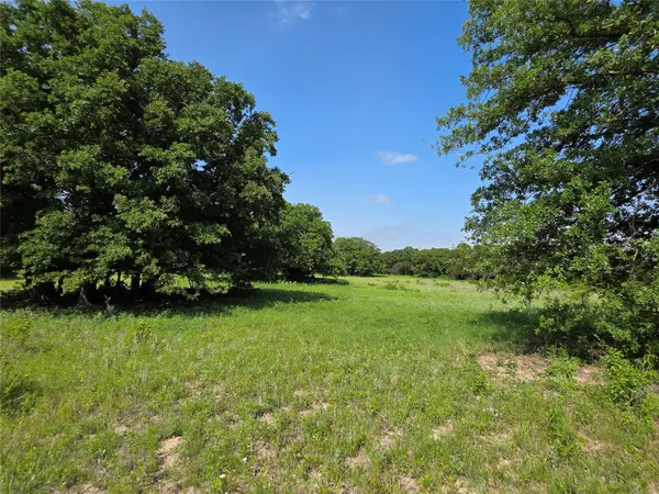 375 Ea Road, Comanche, TX 76442