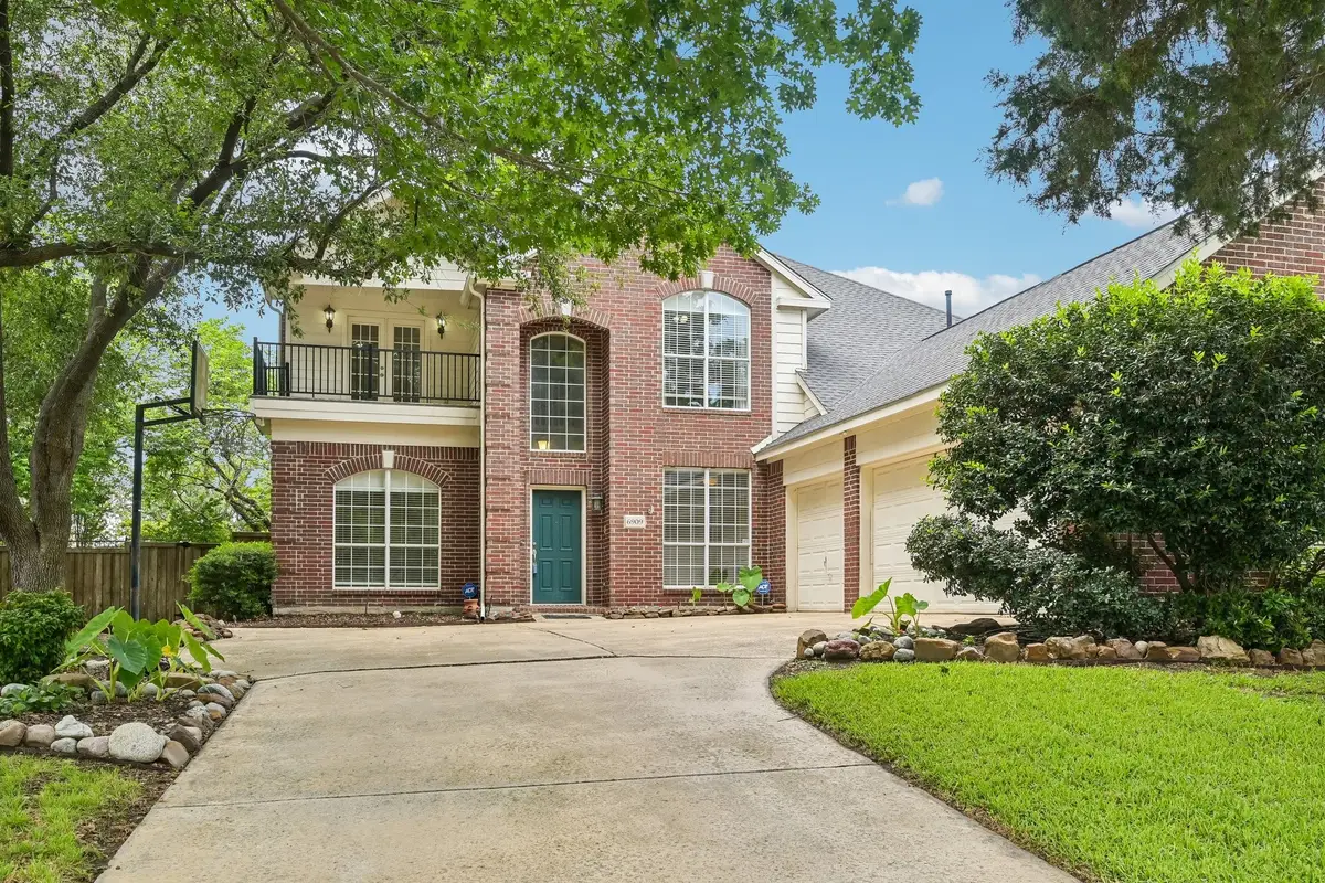 6909 Twin Ponds Drive, Plano, TX 75074 - #1