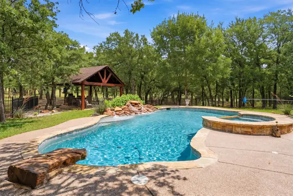 705 Boling Ranch Road, Azle, TX 76020