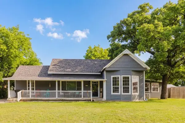 201 E Plummer Street, Eastland, TX 76448