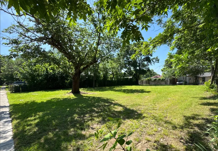 7242 Amy Street, Dallas, TX 75217 - #2