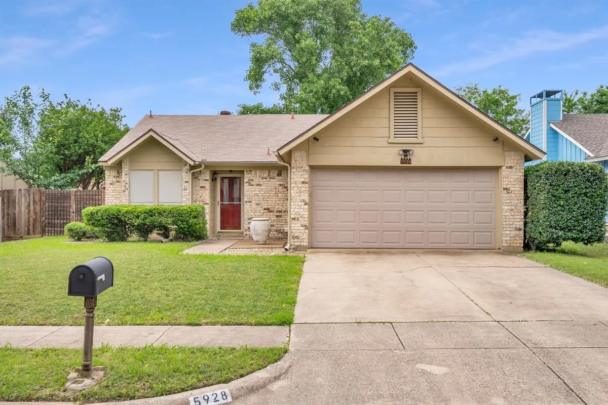 5928 Chisholm Trail, Haltom City, TX 76148 - #1