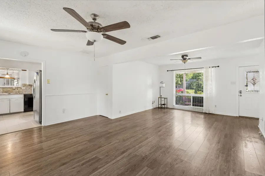 1822 Finley Road, Irving, TX 75062 - #2