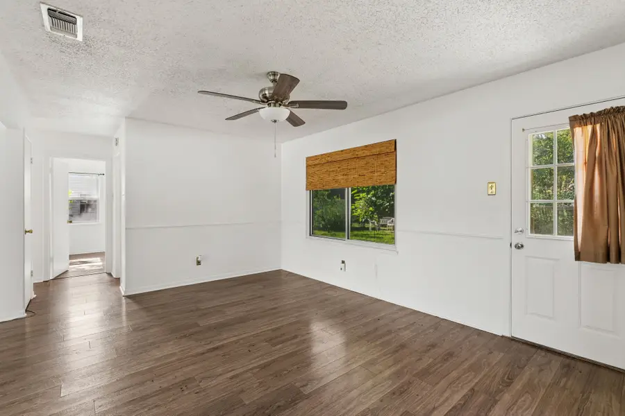 1822 Finley Road, Irving, TX 75062 - #3