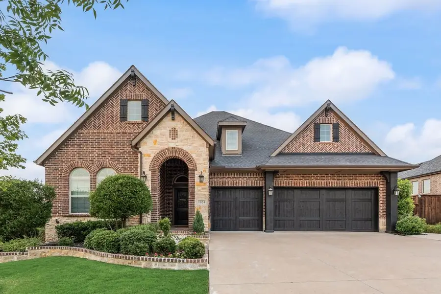 1024 Fairway Ranch Parkway, Roanoke, TX 76262 - #2