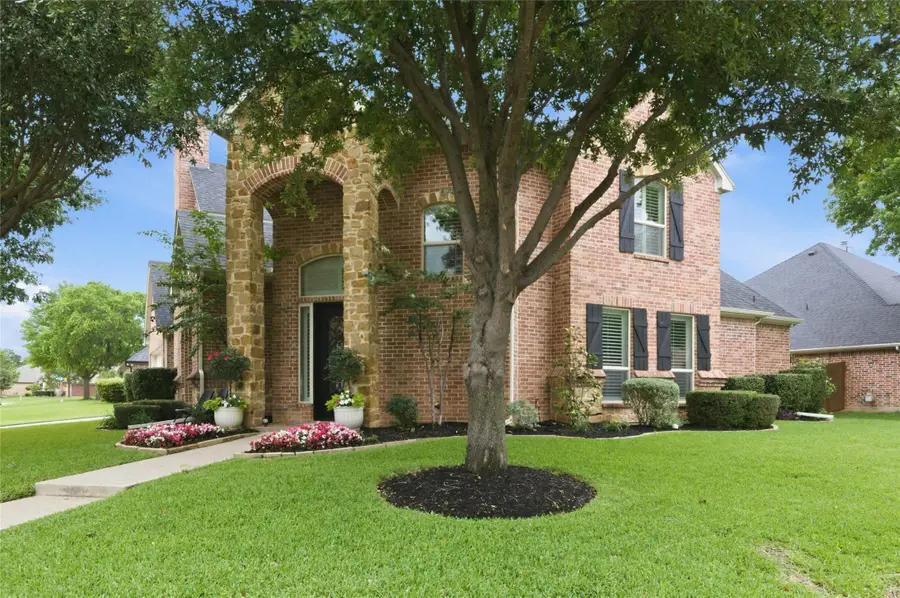 696 Bear Creek Drive, Hurst, TX 76054 - #2