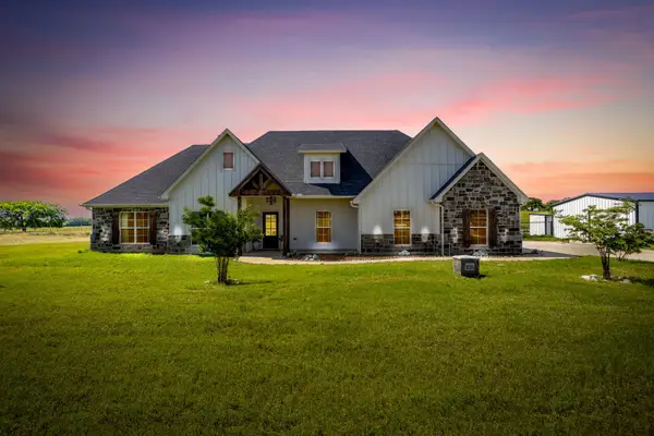 1024 Monarch Court, Poolville, TX 76487