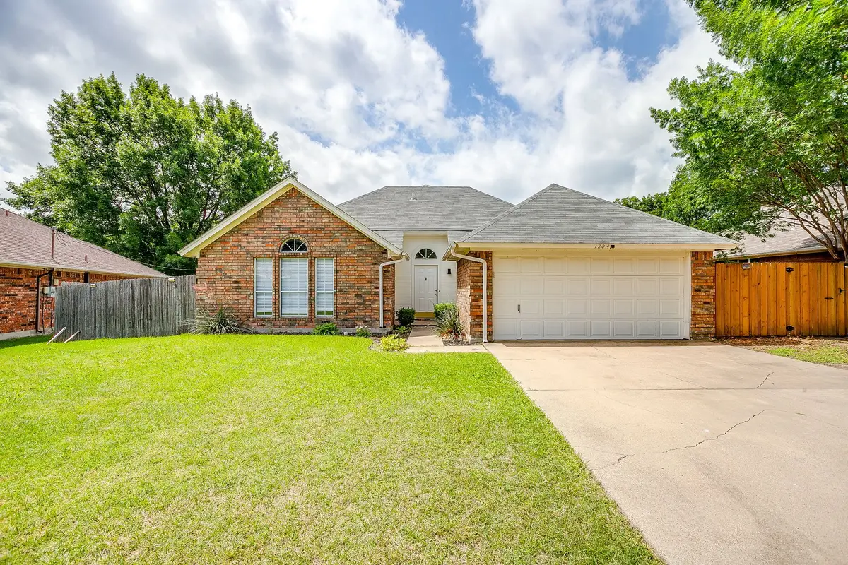 1204 Dogwood Drive, Benbrook, TX 76126 - #1