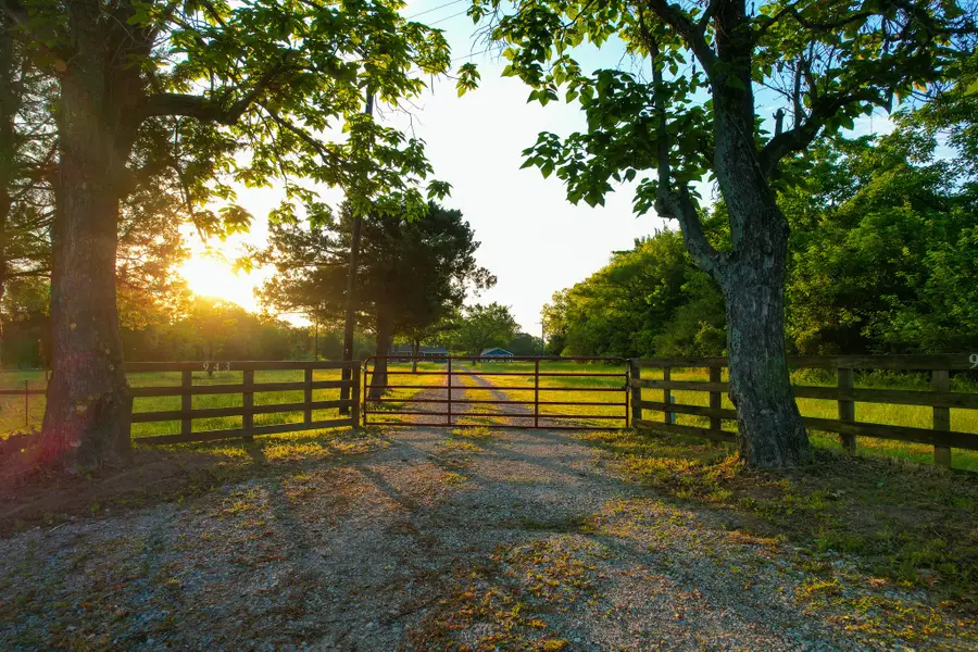 943 County Road 2439, Sulphur Springs, TX 75482 - #2